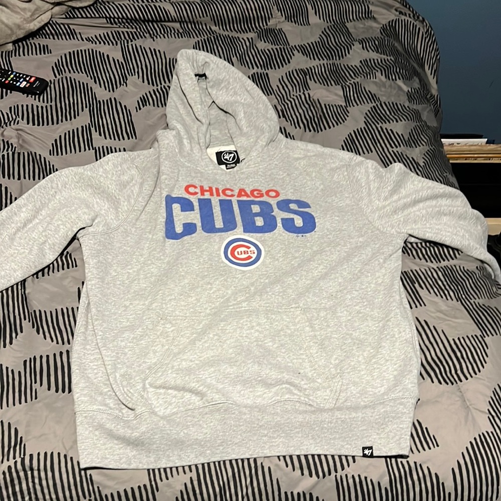 Cubs sweater